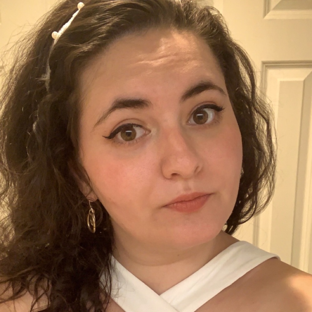 Meet your Posher, Emily